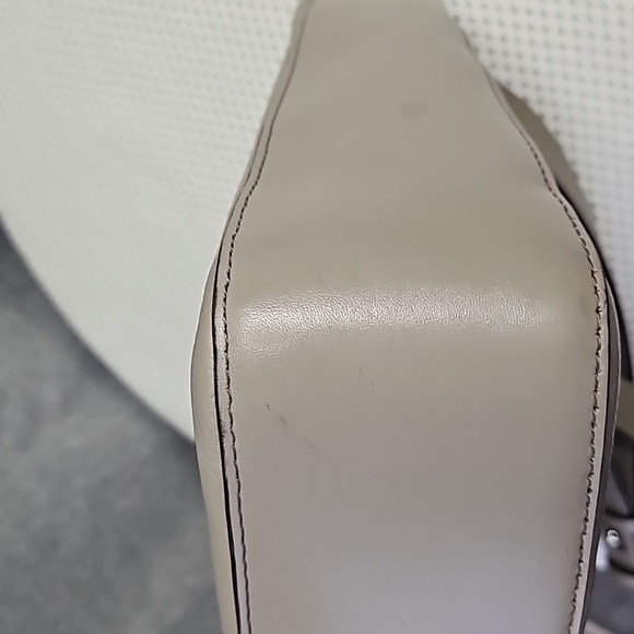 Rebecca minkoff Jody pebbled leather crossbody bag in grey - Picture 9 of 10